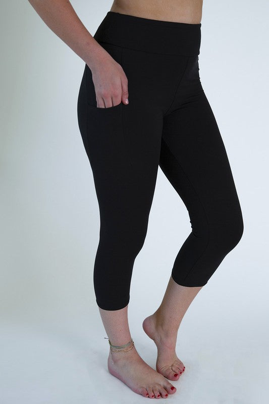 Black Capri Pocket Leggings