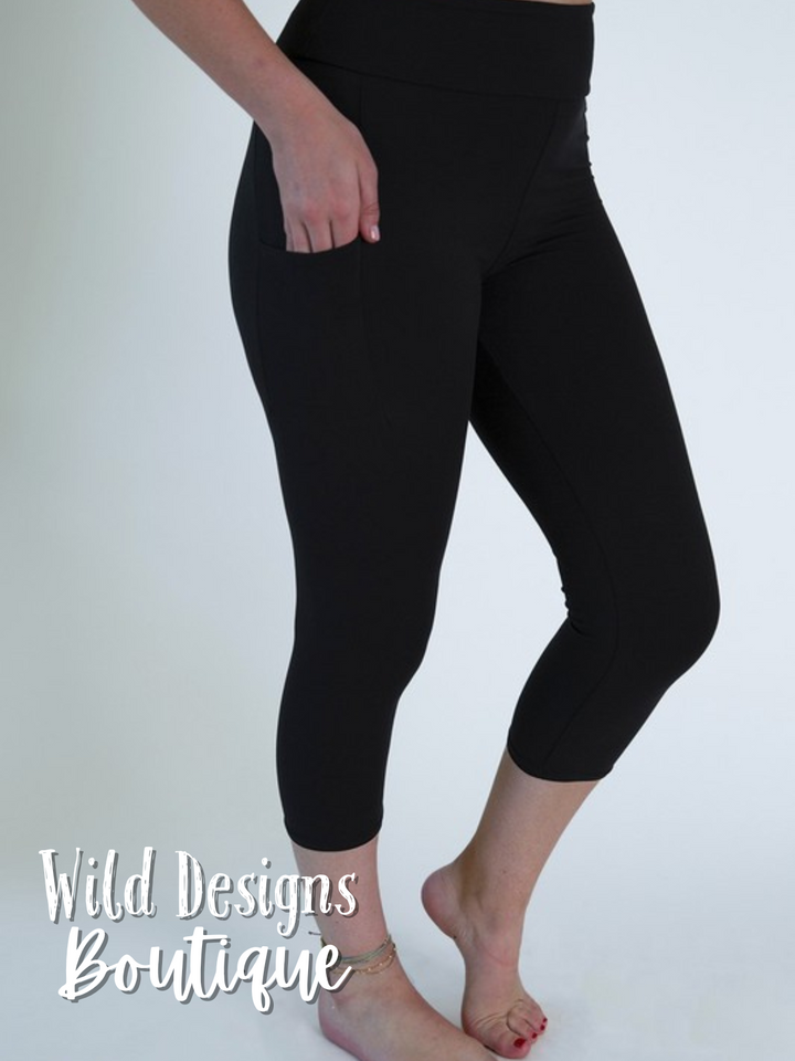 Black Capri Pocket Leggings